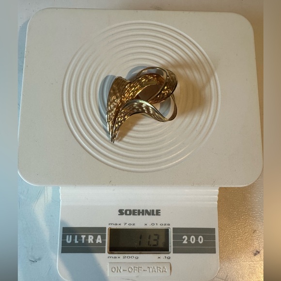 Vtg Metasco 18k RGP ribbon brooch - Picture 8 of 8